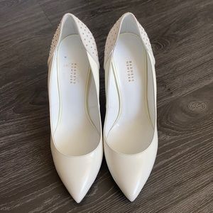 Barneys New York studded stilettos. Vero Cuoio size 39. Barely worn.